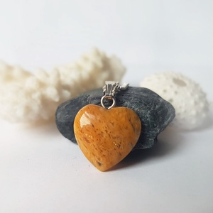 Pandantiv inima piatra semipretioasa pandantiv piatra naturala colier ocru pandantiv jasp bamboo leaf bijuterie ocru , Bijuterii, Coliere, Pandative, Confectionarea bijuteriilor, ARTYNOS