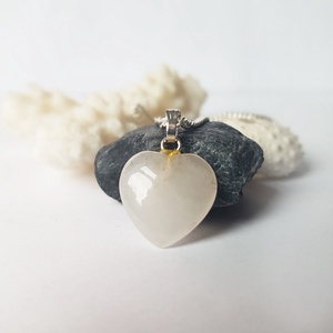 Pandantiv inima piatra semipretioasa pandantiv piatra naturala colier ocru pandantiv jasp bamboo leaf bijuterie ocru , Bijuterii, Coliere, Pandative, Confectionarea bijuteriilor, ARTYNOS