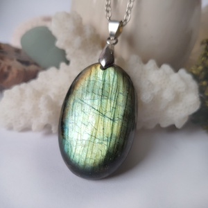 Pandantiv labradorit natural colier piatra semipretioasa pandantiv piatra naturala oval bijuterie cuart cadou barbat, Bijuterii, Coliere, Coliere din pietre semipretioase, Confectionarea bijuteriilor, ARTYNOS
