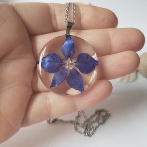 Colier unicat handmade Pandantiv nemtisor pandantiv floare naturala medalion botanic cadou iubitoare flori sotie iubita - bijuterii - coliere - pandative - Artynos.ro