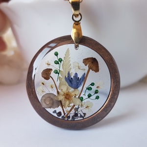 Colier flori handmade Pandantiv vintage din rasina flori naturale buchet flori colier flori presat cadou femeie iubita - Artynos.ro