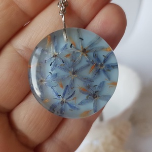 Colier flori handmade Pandantiv vintage din rasina flori naturale buchet flori colier flori presat cadou femeie iubita - bijuterii - coliere - pandative - Artynos.ro