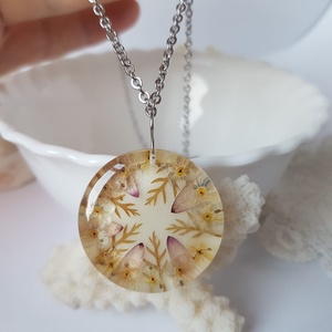 Colier flori handmade Pandantiv vintage din rasina flori naturale buchet flori colier flori presat cadou femeie iubita - bijuterii - coliere - pandative - Artynos.ro