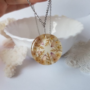 Colier flori handmade Pandantiv vintage din rasina flori naturale buchet flori colier flori presat cadou femeie iubita - bijuterii - coliere - pandative - Artynos.ro
