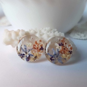 Cercei lungi cu flori margarete naturale cercei din rasina cercei moderni cercei cu flori de margarete cercei hippie , Bijuterii, Cercei, Cercei din rasina, Confectionarea bijuteriilor, ARTYNOS