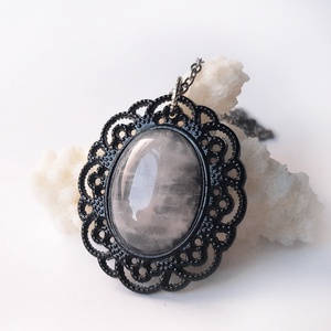 Pandantiv din cuart roz colier cuart roz oval pandantiv piatra semipretioasa pandantiv cristal natural cadou iubita, Bijuterii, Coliere, Coliere din pietre semipretioase, Confectionarea bijuteriilor, ARTYNOS