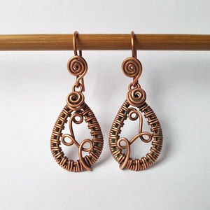 Cercei boemi artizanali cercei din sarma cupru cercei cu pietre semipretioase verzi cercei atarnatori bijuterii handmade, Bijuterii, Cercei, Cercei Hoops, Confectionarea bijuteriilor, ARTYNOS