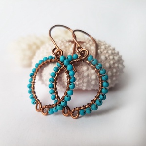 Cercei boemi artizanali cercei din sarma cupru cercei cu pietre semipretioase verzi cercei atarnatori bijuterii handmade, Bijuterii, Cercei, Cercei Hoops, Confectionarea bijuteriilor, ARTYNOS
