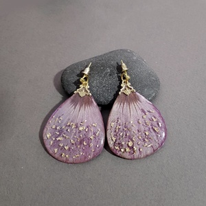 Cercei lungi cu petale de flori naturale cercei din rasina cercei moderni cercei cu flori violete cercei hippie - bijuterii - cercei - cercei din rășină - Artynos.ro