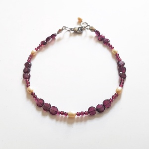 Bratara eleganta cu granate bratara perle naturale bijuterie cadou zodie capricorn varsator bijuterie grena - bijuterii - brățări - brățări din pietre semiprețioase - Artynos.ro