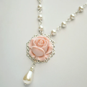 Colier perle colier colorat colier statement contemporan colier choker geometric Colier monocrom albastru mov - Artynos.ro