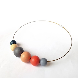 Colier margele lemn rotunde colier colorat colier contemporan colier choker geometric Colier monocrom portocaliu gri - Artynos.ro