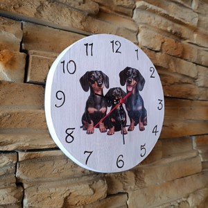 Ceas de perete din lemn cu căței dachshund -  - Artynos.ro