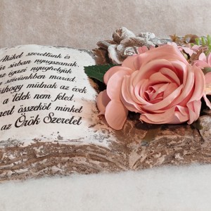 Iubire veșnică � ornament funerar unic din beton, cu flori -  - Artynos.ro