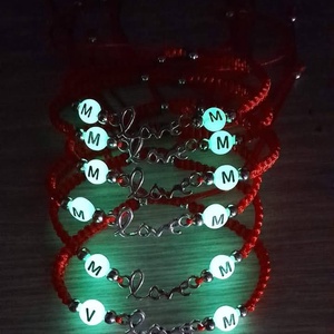 Brățări personalizate cu nume sau inițiale , Bijuterii, Brățări, Brățări cu nume, Confecționarea bijuteriilor, Împletituri, broderie cu mărgele, ARTYNOS