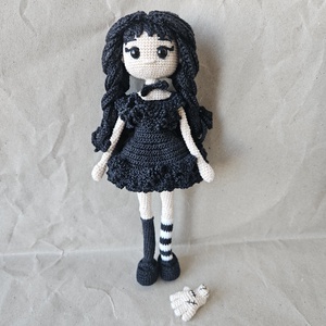 Papusa crosetata manual, stil gotic - inspirata de personaje din seriale celebre, Jucarii si echipamente pentru copii, Plusuri, Papusa crosetata, papusa de plus, Crosetat, Cusatura, ARTYNOS