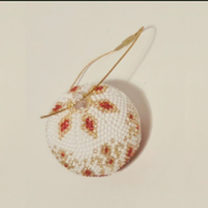 Glob de Crăciun croșetat handmade cu mărgele  decor elegant pentru brad - crăciun - decorațiuni de crăciun de casă - globuri de crăciun - Artynos.ro