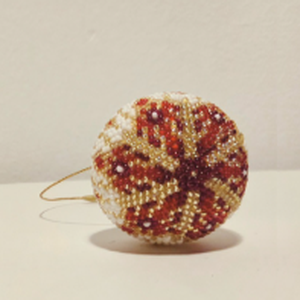 Glob de Crăciun croșetat handmade cu mărgele  decor elegant pentru brad - crăciun - decorațiuni de crăciun de casă - globuri de crăciun - Artynos.ro