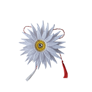 Martisor Margareta Alba - bijuterii - mărțișor - Artynos.ro