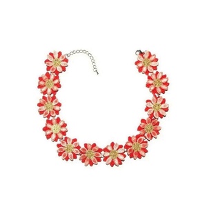 Colier flori cu petale duble degrade, Bijuterii, Coliere, Coliere statement, Broderie, ARTYNOS