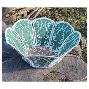 Cos brodat pentru Paste model 3, Casă & Stil de viață, Accesorii pentru decorat casa, Decorațiuni de masă și decorațiuni pentru rafturi , Decorațiuni de masă, Broderie, ARTYNOS