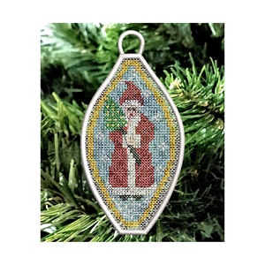 Mos Craciun Brodat in Cruciulite - Artynos.ro