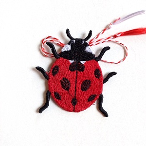 Martisor Gargarita Brodata - Artynos.ro