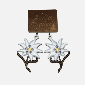 Cercei Floare de Colt � Simplitate si eleganta naturala, Bijuterii, Cercei, Cercei brodati, Broderie, ARTYNOS