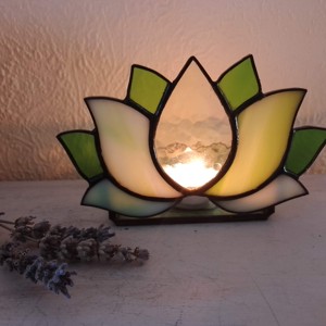 Suport pentru lumânare Tiffany în formă de floare de LOTUS, cadou spiritual. - casă & stil de viață - lumânări, parfumuri, arome - suport lumânări - Artynos.ro