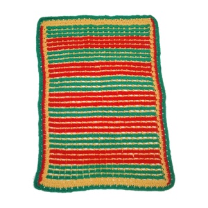 Patura crosetata rosie verde 105 x 77 cm - casă & stil de viață - echipament pentru camera copiilor - pături pentru copii - Artynos.ro