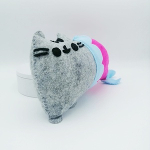 Jucarie Pisica Sirena din fetru gri Pusheen Cat Mermaid - jucării și echipamente pentru copii - plușuri - pisică de pluș - Artynos.ro
