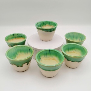 Pahar espresso, verde cu alb, maro, din ceramica, handmade, 130 ml - Artynos.ro