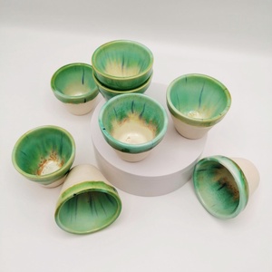 Pahar espresso, verde cu alb, din ceramica, handmade, 50 ml - Artynos.ro