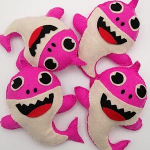 Baby Shark roz si albastru - jucarie fetru - jucării și echipamente pentru copii - plușuri - personaje de basm din pluș - Artynos.ro
