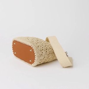 Poseta crosetata bej, curea reglabila, handmade - genți și portofele - genți de mână și umăr - geantă casual - Artynos.ro