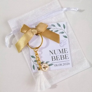 Set 5 Marturii Personalizate Botez Breloc auriu cu verde/roz/alb si Cruciulita - jucării și echipamente pentru copii - daruri de botez - Artynos.ro