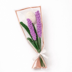 Buchet flori crosetate � lalea alba si lavanda, Casa & Stil de viata, Decoratiuni de casa, Accesorii florale, Buchete de flori, Aranjament de flori, Crosetat, ARTYNOS