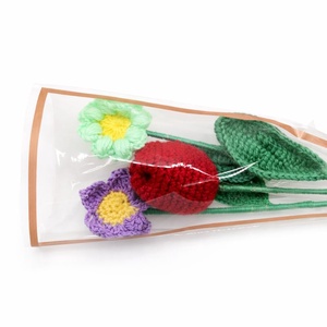 Buchet flori crosetate � lalea rosie si margarete - casă & stil de viață - decorațiuni de casă - accesorii florale - buchete de flori - Artynos.ro