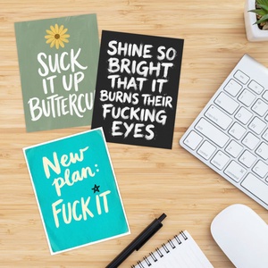Set 32 Cartonașe Motivationale + Stand , Positive F-cking Vibes - casă & stil de viață - produse de papetărie - copertă de carte și caiet - Artynos.ro