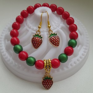 Set de bijuterii Strawberry - brățară, cercei -  - Artynos.ro