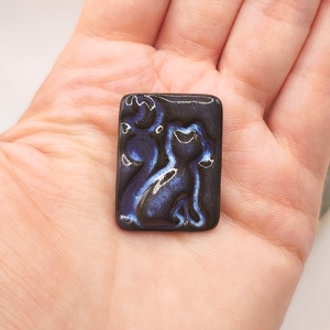 Brosa pisica din portelan negru, unicat pentru Halloween , Bijuterii, Brose, Ceramica, Brosa din portelan negru, in forma de pisica, unicat, cu accente albastre.
Perfecta pentru Hallowee..., ARTYNOS