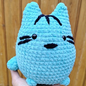 Jucarie Pisica Pusheen Turcoaz din Plus - Pernuta Pufoasa, 20 cm, Jucarii si echipamente pentru copii, Plusuri, Pisica de plus, Crosetat, Pisoi pufos si dolofan din plus – companionul ideal pentru imbratisari!

Adauga o doza zilnica de d..., ARTYNOS