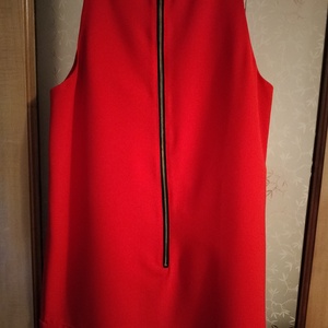 Rochie roșie mărime 42-44 - îmbrăcăminte și modă - haine damă - rochii elegante - Artynos.ro