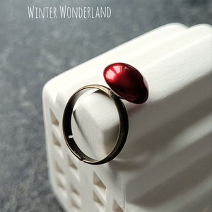 Inel reglabil cu perlă roșie mare - bijuterii - inele - inele cu perle - Artynos.ro