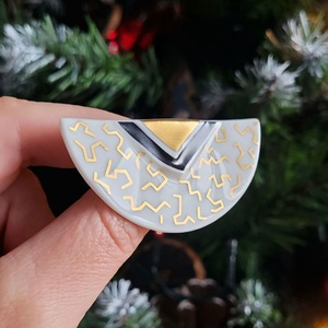 Broșă vintage de colecție Hutschenreuther 1814 - bijuterii - coliere - pandative - Artynos.ro