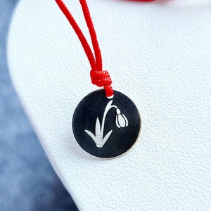 Martisor Colier cu snur si Ghiocel - Artynos.ro