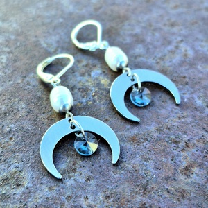 Cercei lungi cu Semiluna, perle naturale si Swarovski Crystals, Bijuterii, Cercei, Cercei din perle, Confectionarea bijuteriilor, ARTYNOS