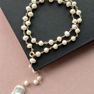 Colier aurit din perle de cultura si medalion perla Baroque  - Artynos.ro