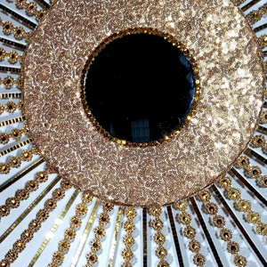 Beautiful Handmade Gold 80 cm Glam Sunburst Mirror Sequins - casă & stil de viață - decorațiuni de casă - oglinzi - Artynos.ro