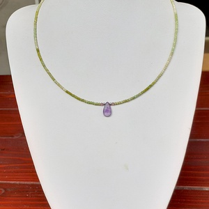 Opal verde si ametist - bijuterii - coliere - coliere cu pandantive - Artynos.ro